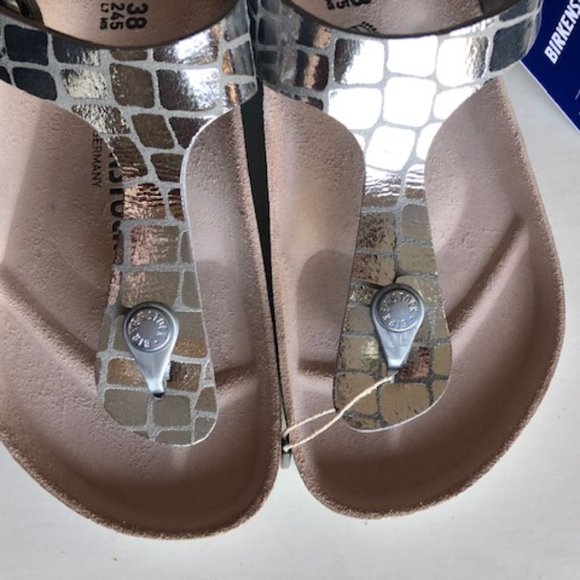 birkenstock gizeh gator gleam